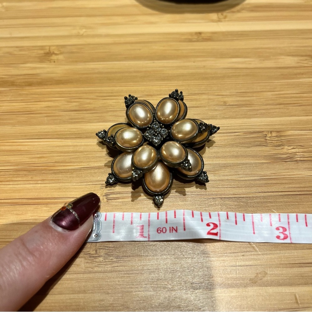 Vintage Bronze/Pewter Colored Cabochon Faux Pearl Brooch - Picture 5 of 5